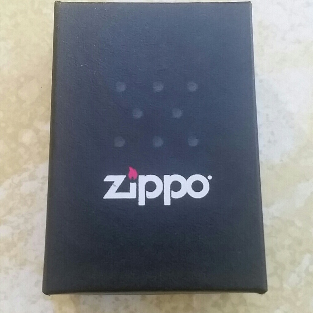 Perfect empty Zippo box
